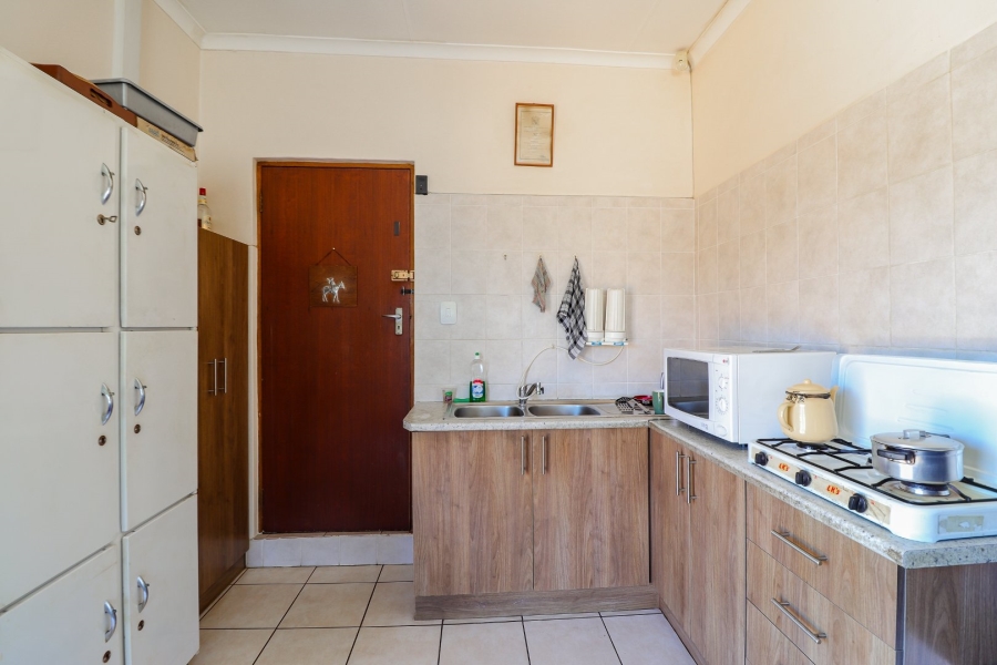 5 Bedroom Property for Sale in Bayview Western Cape